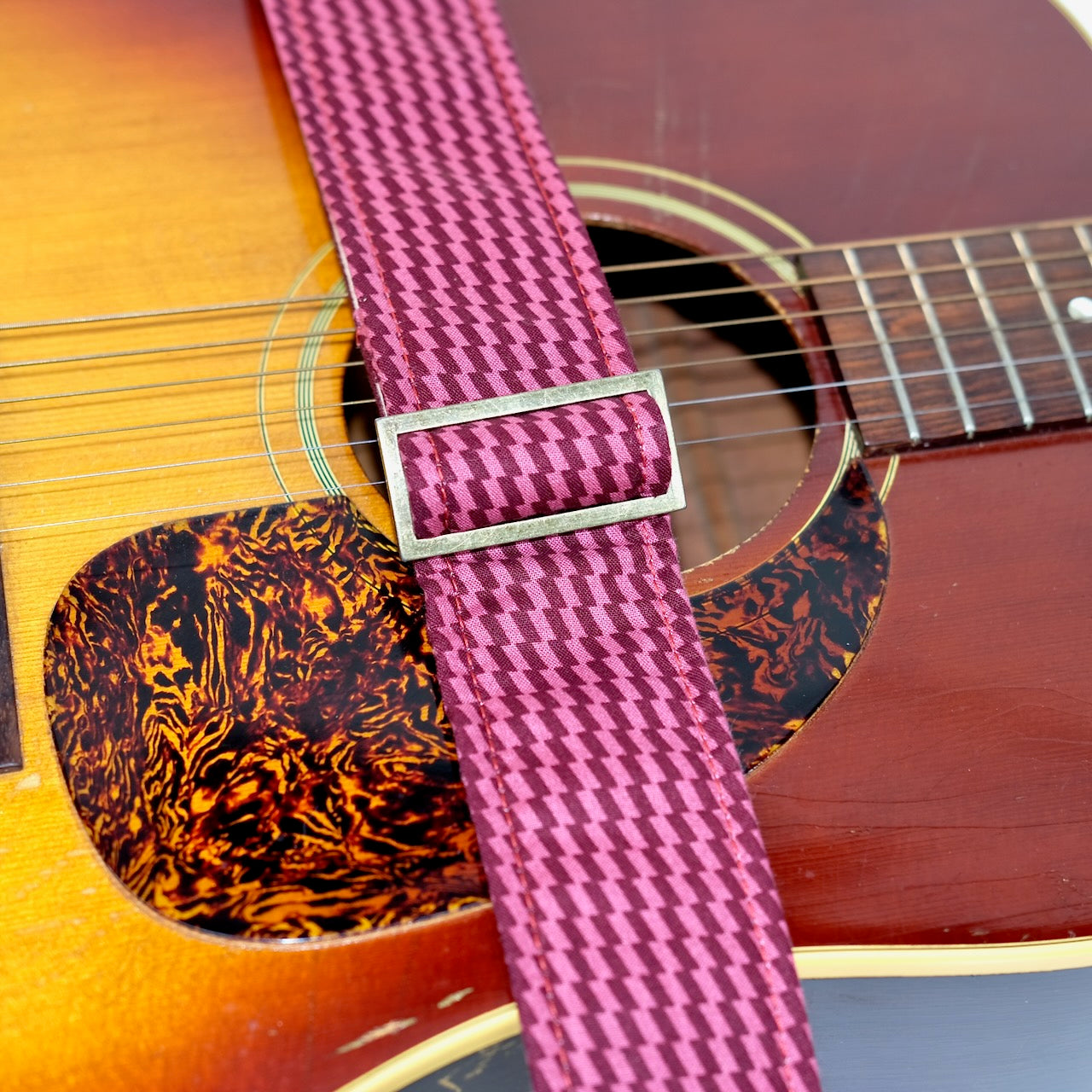 Checked Guitar Strap in Burgundy
