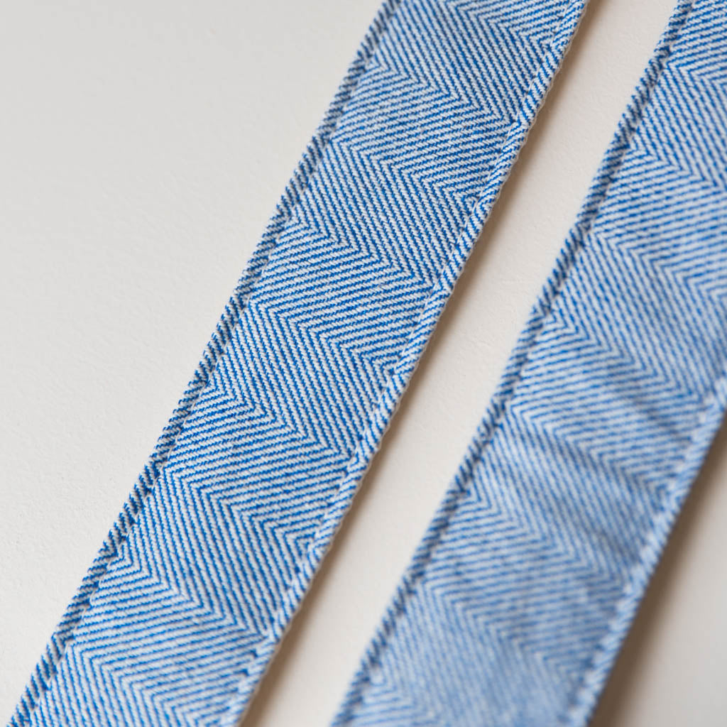 Indian Guitar Strap in Varkala