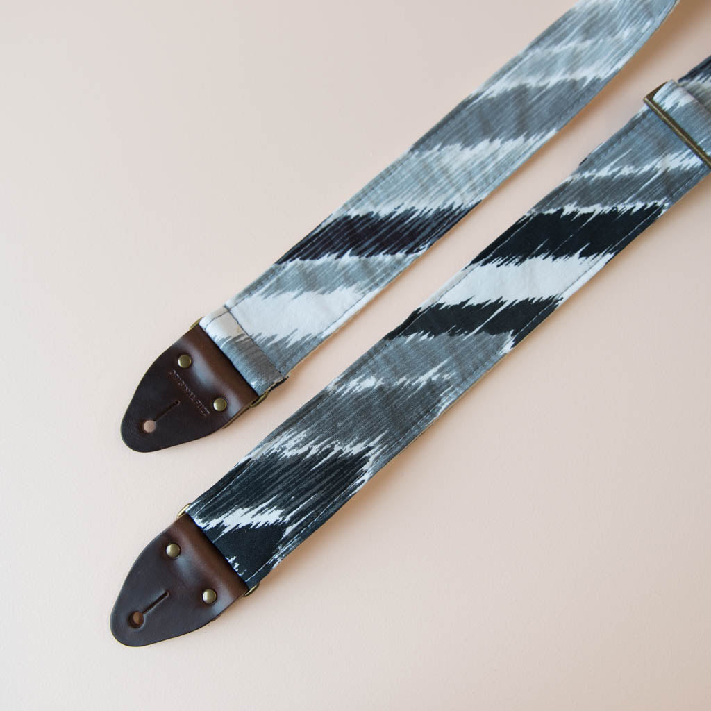 Vintage chevron patterned guitar strap made by Original Fuzz.