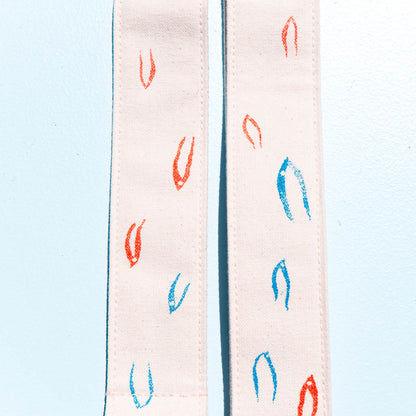 red white blue minimalist silkscreen guitar strap in artist series Matt Kivel by original fuzz