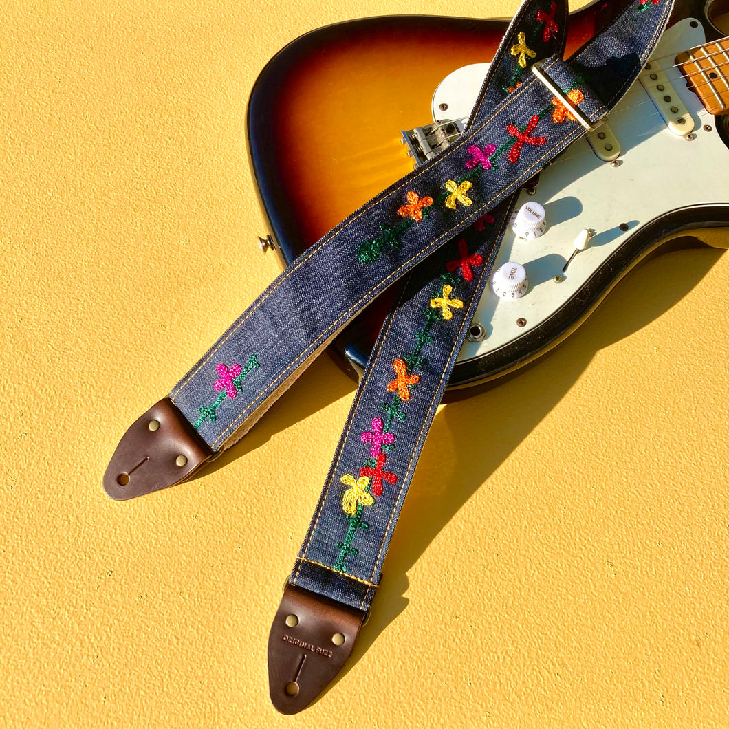 Chain Stitch Guitar Strap in Wildflower