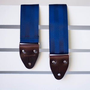 Seatbelt Guitar Strap in Navy Product detail photo 0