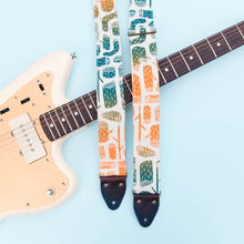 Silkscreen Guitar Strap in Stumps