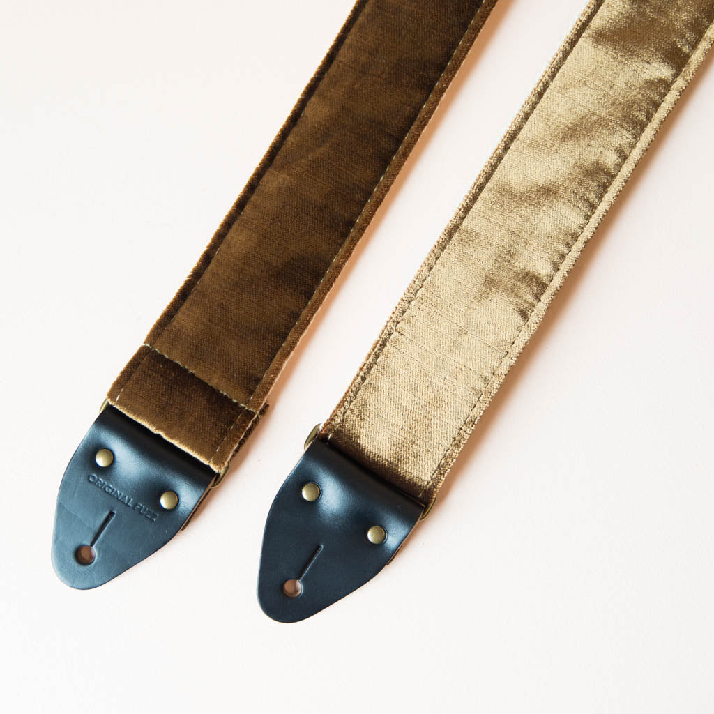 Velvet Guitar Strap in Nolita